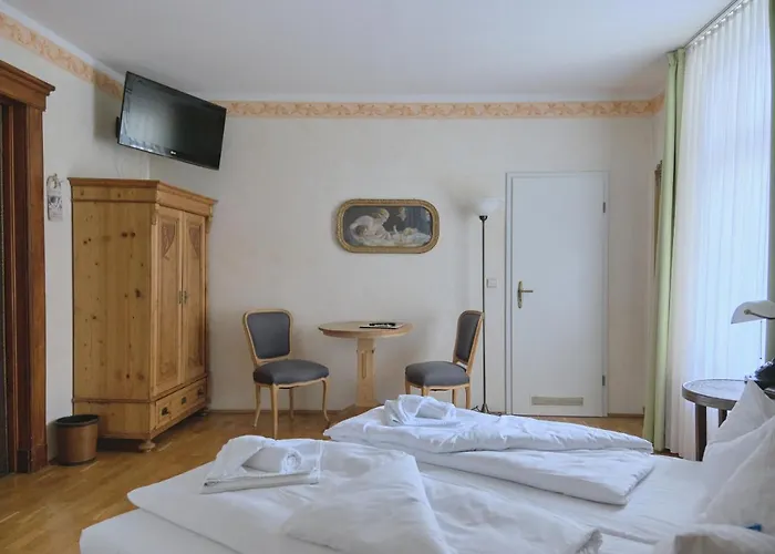 فندق Jahrhunderthotel 3*