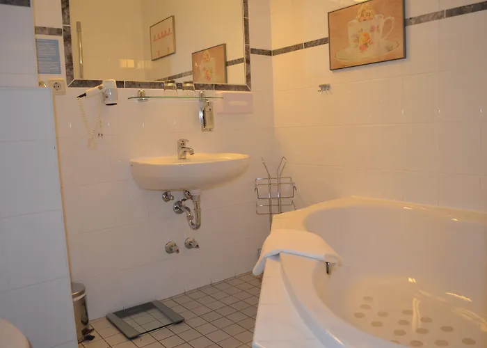 فندق Jahrhunderthotel