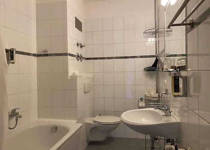 فندق Jahrhunderthotel