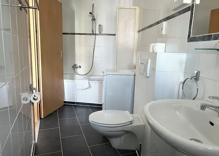 فندق Jahrhunderthotel