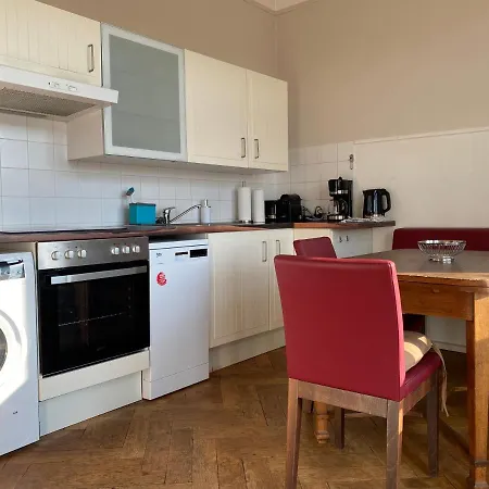 Отель Jahrhunderthotel