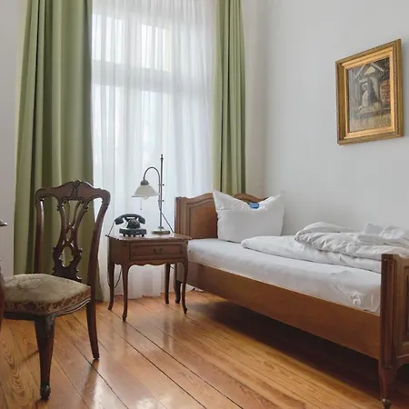 Jahrhunderthotel Szálloda 3*
