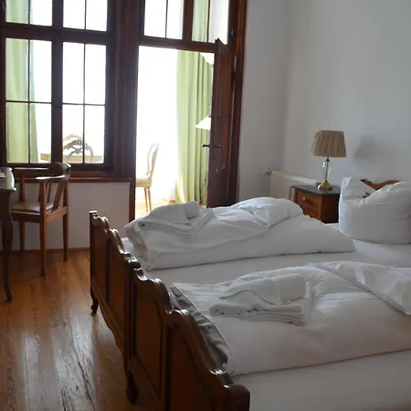 Отель Jahrhunderthotel 3*