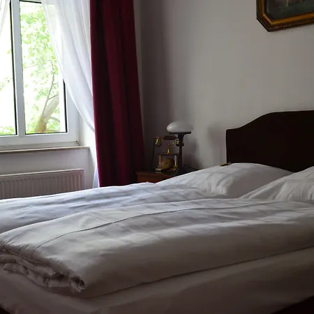 Jahrhunderthotel Отель 3*