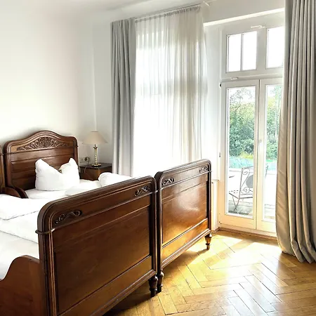 Jahrhunderthotel 3*