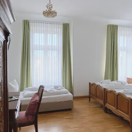 Jahrhunderthotel 3*