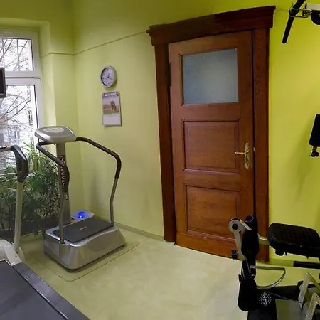 Jahrhunderthotel Отель