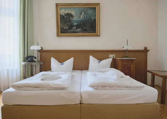 Jahrhunderthotel Hotel 3*